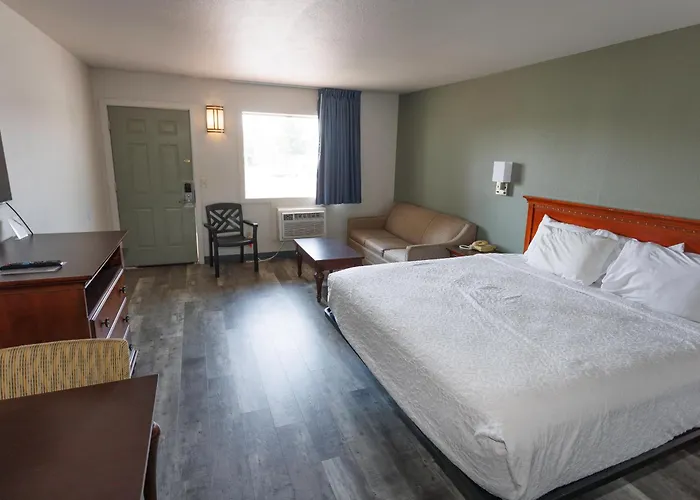 Chincoteague Inn